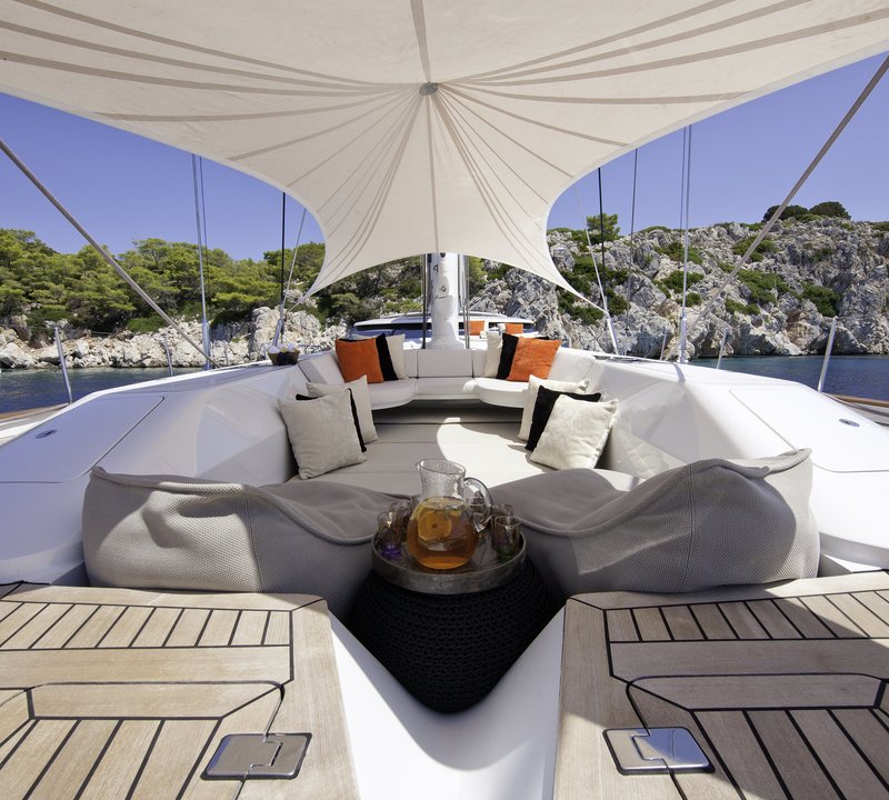 destination yachts top deck